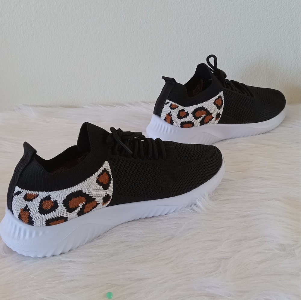 Cute Lepard Design Tennis Shoes